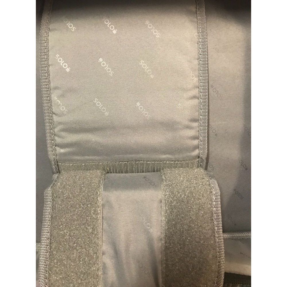 Solo extra-wide Computer brief case - Picture 12 of 13